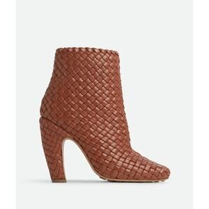 Bottega Veneta Canalazzo Woven Leather Ankle Boot in Brown Sugar 39